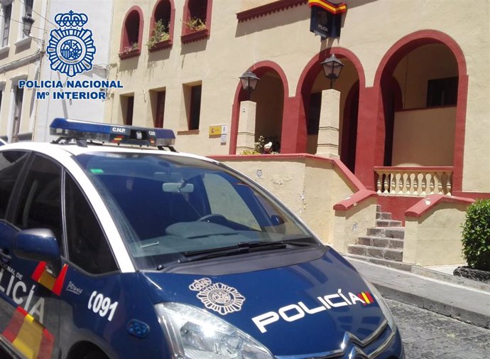 Sucesos.- Detenido tras ser sorprendido robando cerca de una comisaría en La Palma