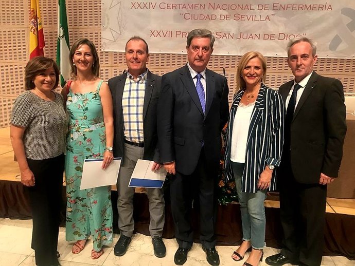 Sevilla.-Dos enfermeros de Valme y El Tomillar reciben un premio por una investigación histórica sobre el callejero