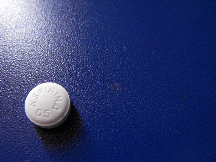 Tomar una 'Aspirina' todos los días, sin padecer una enfermedad cardiaca, aumenta el riesgo de hemorragia cerebral grave