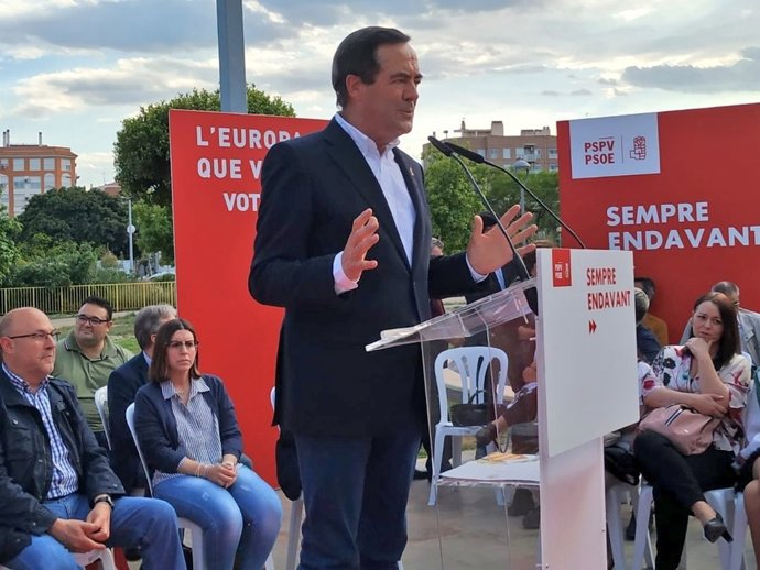 Bono descata la "sagacidad y astucia" de Puig por convocar las elecciones "cuando tenía que convocar"