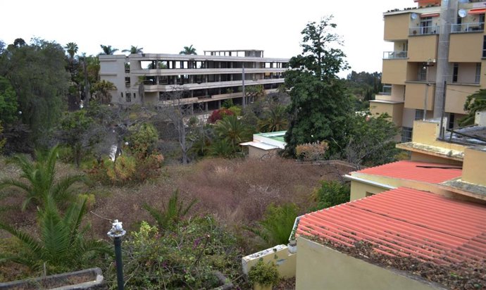 Comienzan las obras de la plaza anexa al hotel La Chiripa, en Puerto de la Cruz (Tenerife)
