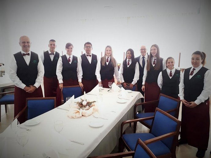 Huelva.- Empleo incorpora dos formadores para la Escuela de Hostelería de Islantilla