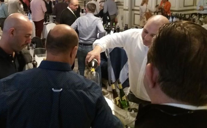 COMUNICADO: Más de 200 profesionales de la hostelería en la jornada de presentación de Perelada & Chivite en Marbella