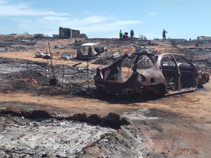Huelva.- Asociaciones afean "falta de respuesta" de administraciones ante incendios de chabolas en Lepe y urgen recursos