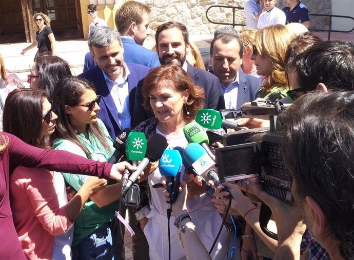 Carmen Calvo, sobre los diputados presos: "El Reglamento del Congreso tiene una previsión clara"