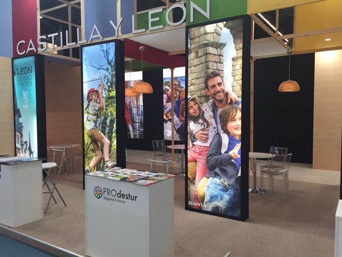 Segovia.- Espacido de Prodestur en el expositor de la Junta