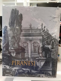 Biblioteca Nacional lanza el catálogo de su exposición de Piranesi, con 21 ensayos y 2.000 estampas sobre el arquitecto
