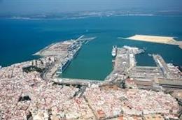 Cádiz.-Puertos.- La conexión ferroviaria entre Madrid y el Puerto de Cádiz arranca este viernes