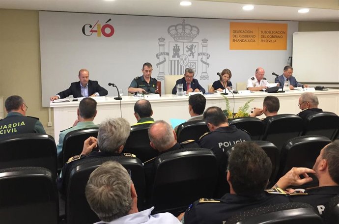 Sevilla.- Tráfico pide a las hermandades de Sevilla y el Aljarafe el cumplimiento de los horarios para agilizar el paso