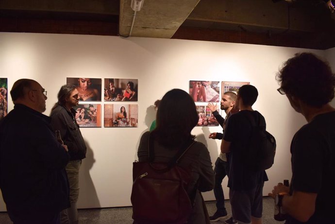 Cultura.- El fotógrafo András Pólgar muestra la lucha por la vida deseada de personas trans en la exposición 'TransX'