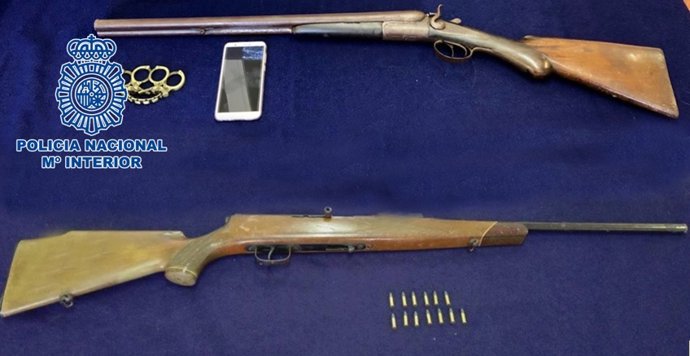 Córdoba.- Sucesos.- Detenidos dos acusados de sendos delitos de tenencia ilícita de armas