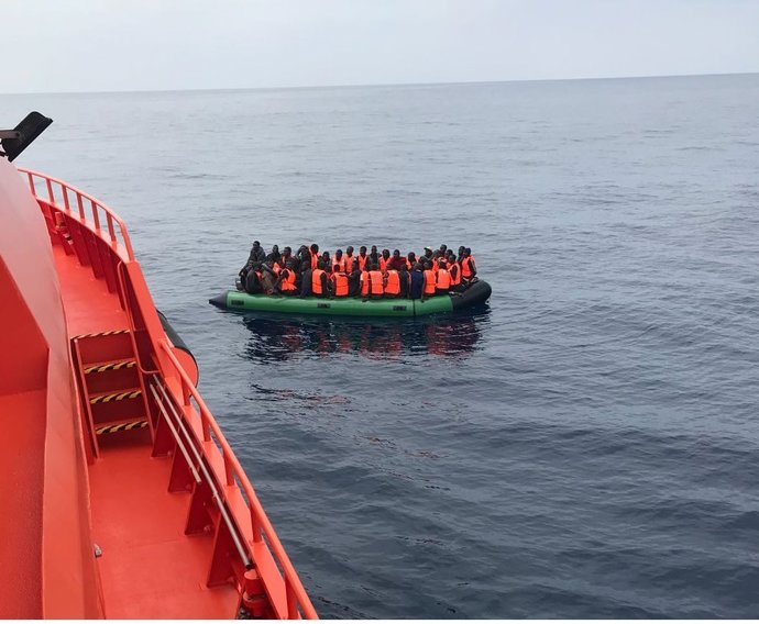 Patera rescatada en el Estrecho