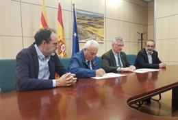 El Gobierno de Aragón y la Comunidad de Regantes de Sarrión firman el convenio para la creación del regadío social