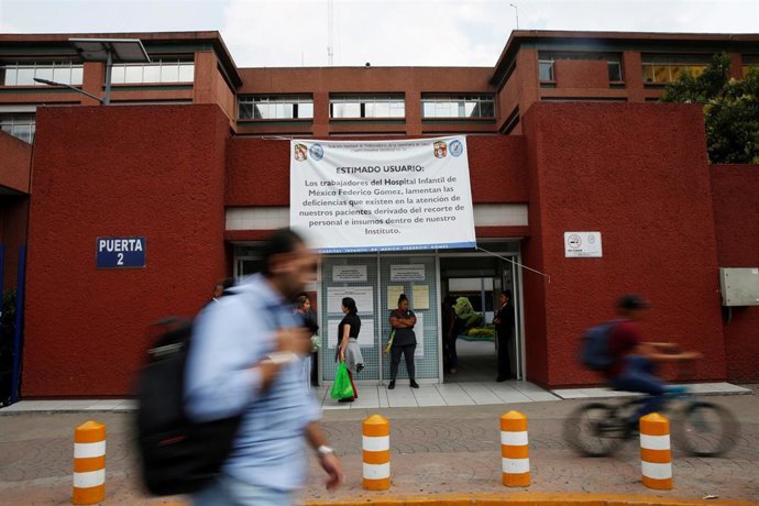 México.- Los recortes presupuestarios del Gobierno retrasan las cirugías de niños y afectan al cuidado de pacientes