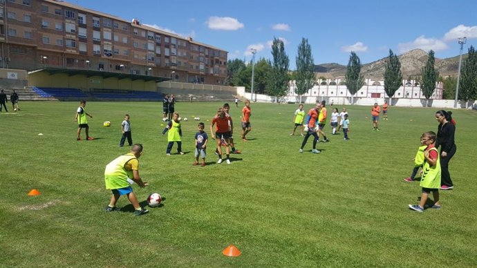El Ayuntamiento de Utrillas destina más de 270.000 euros a la renovación del campo de fútbol 'La Vega'