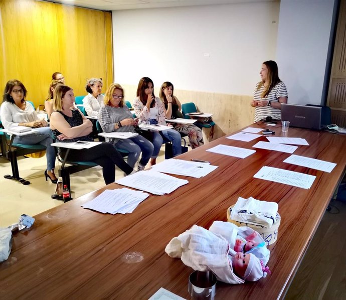 Granada.- El Colegio de Enfermería forma a los profesionales en atención y acompañamiento en muerte perinatal