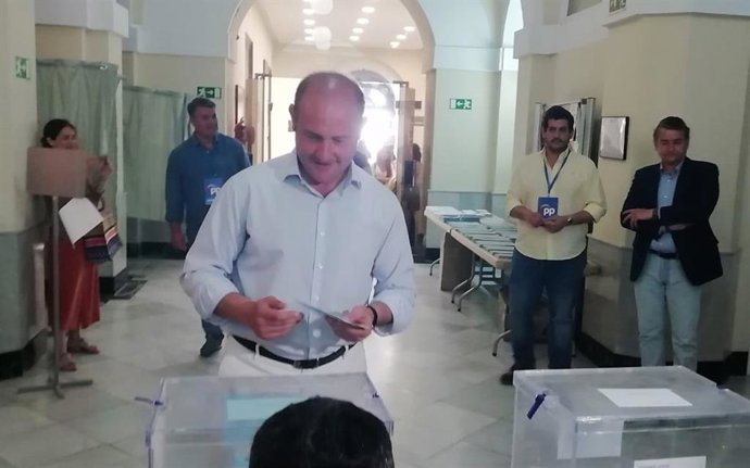 Cádiz.-26M.- Juancho Ortiz (PP) pide a los gaditanos "que acudan a votar" y "decidan lo que quieren para su futuro"