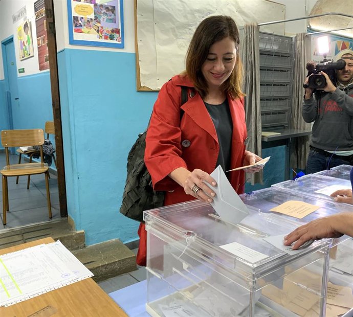 Nota De Premsa + udio + Foto: Votació Armengol