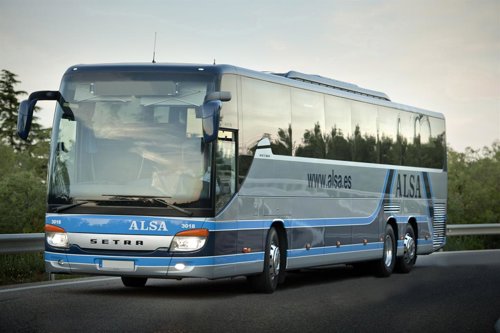 Los autobuses búho ente Uviéu, Xixón y Avilés van funcionar toles nueches ente'l 15 de xunetu y el 30 d'agostu