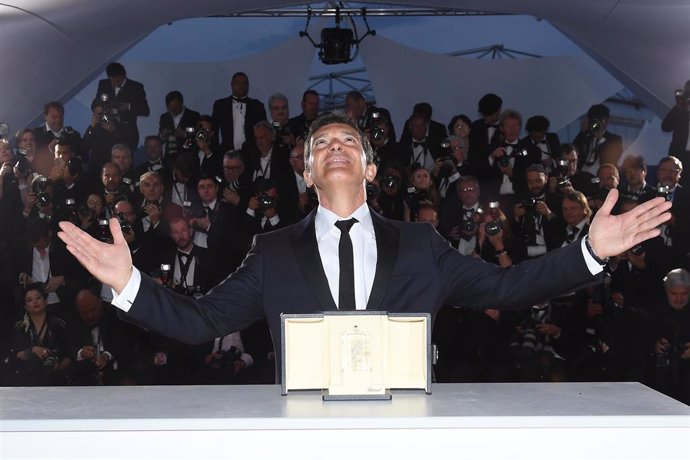 Antonio Banderas alcanza la 'gloria' tras el premio a Mejor Actor del Festival de Cannes