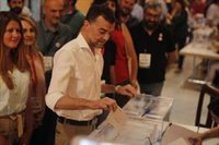 Antonio Maíllo, con "buenas sensaciones", llama a las urnas para que el resultado "se parezca a la sociedad"