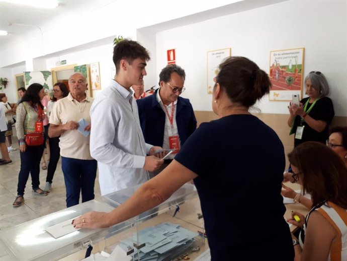 26M.- Alicante.- Sanguino Anima A Votar En Un Día "Espectacular" Para Que "Nadie" Decida Por La Ciudadanía