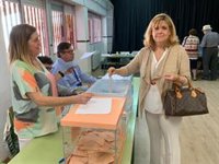 Inmaculada Ortega (VOX) espera que los ciudadanos "recuperen el sentido común y podamos celebrarlo"
