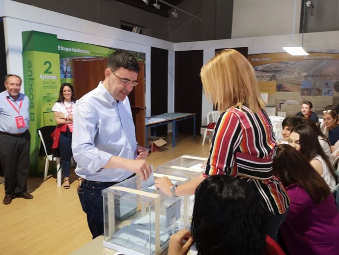 26M.- Mario Jiménez pide una "amplísima participación" para "consolidar el proceso de cambio" iniciado el 28 de abril