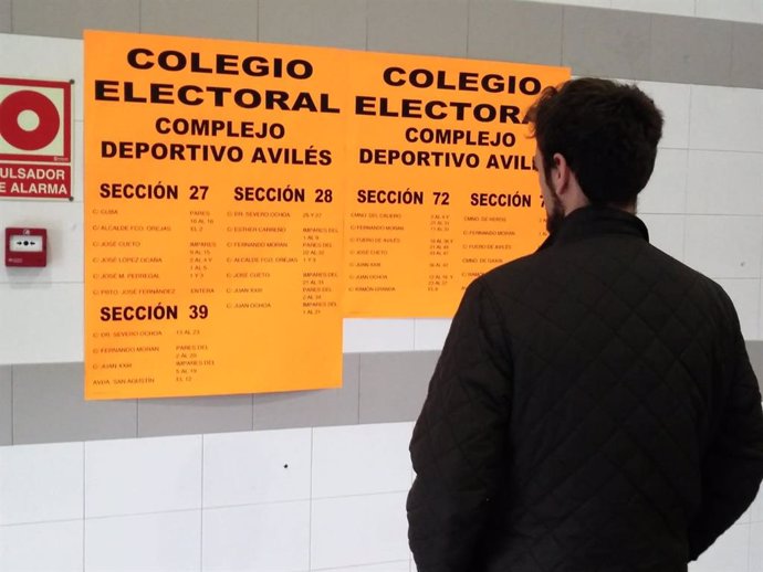 26M.-La jornada comienza con normalidad en los 615 locales habilitados para ejercer hel derecho al voto en Asturias