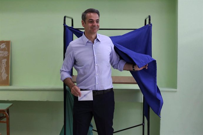 UE.- El conservador Nueva Democracia encabeza las encuestas a pie de urna de las elecciones europeas en Grecia