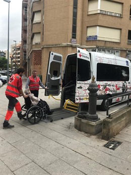 26M.- 63 Ciudadanos Riojanos Han Ejercido Su Derecho Al Voto Gracias Al Servicio De Transporte Adaptado Cruz Roja