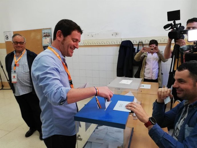 26M.- Castellón.- Garcia se muestra "convencido" de que Compromís sacará un resultado "histórico"