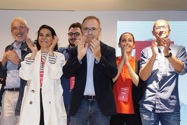 26M.M.- Euforia en el PSOE con la victoria en Santiago de Bugallo, que apela a que "vuelva" a ser "referencia mundial"
