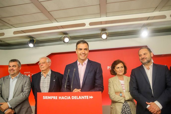 AMP-26M.- Victoria amarga para el PSOE, que gana las tres elecciones pero no log