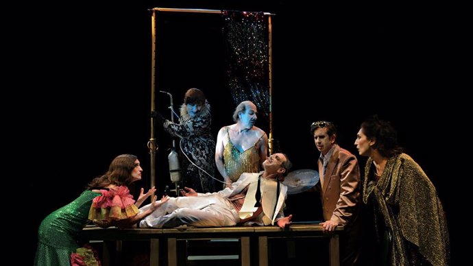 La Zaranda estrena en el Teatro Español 'El desguace de las musas', una crítica al teatro que "es sólo ocio"