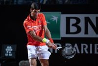 Djokovic y Thiem debutan con victoria en París