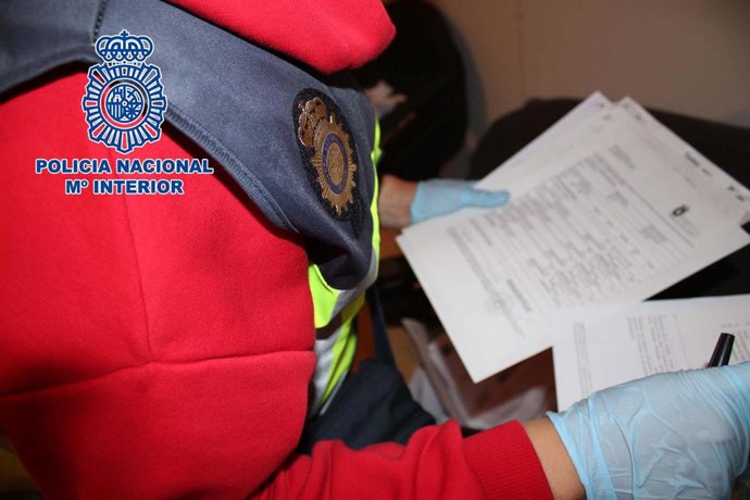 Almería.-Sucesos.-La acción de la Policía y el SEPE permiten destapar un fraude de 1,5 millones al erario desde 2018