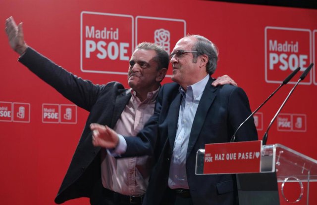 Carmen Calvo, Cristina Narbona, y los candidatos socialistas en Madrid, participan en el acto de arranque de la campaña