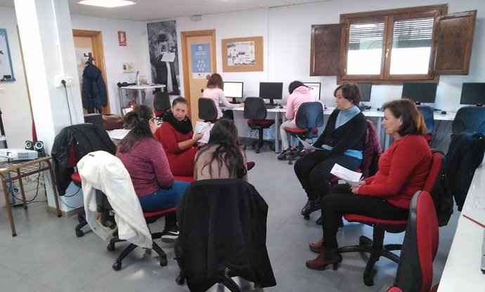 Usuarios de un centro Guadalinfo.