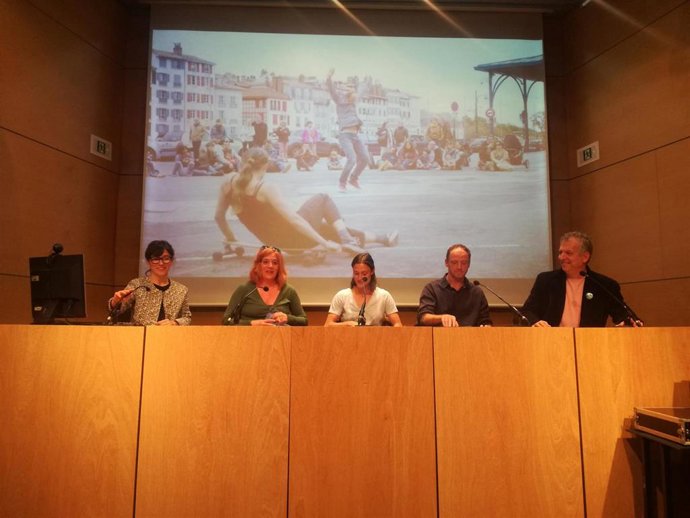 Natalia de Miguel y Jorge Jauregi, de la compañía de danza Kanpai, participan en una residencia coreográfica de Montreal