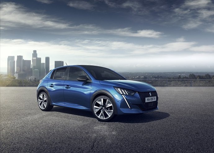 Economía/Motor.- Peugeot lanza en España el eléctrico e-208, con 340 kilómetros de autonomía