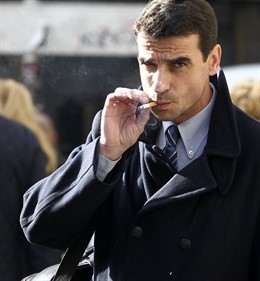 Recursos de gente fumando. 