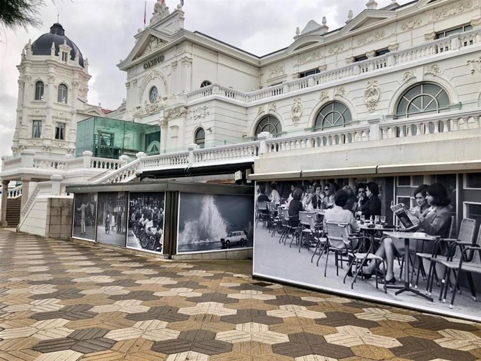 Santander.- Una intervención del CDIS en los bajos del Casino traslada al público al Sardinero de los años 60 y 70