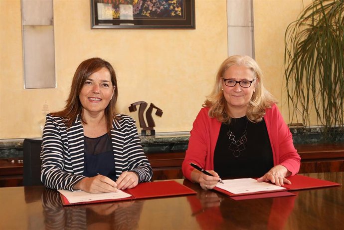 Gobierno firma un convenio con Cruz Roja para un programa de centros de acogida a migrantes en situación de exclusión