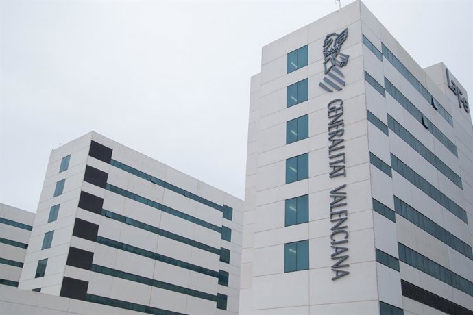 El Hospital La Fe recibe las placas acreditativas de su 6 posición en el Monitor de Reputación Sanitaria