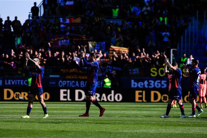 Soccer: La Liga - SD Huesca v FC Barcelona