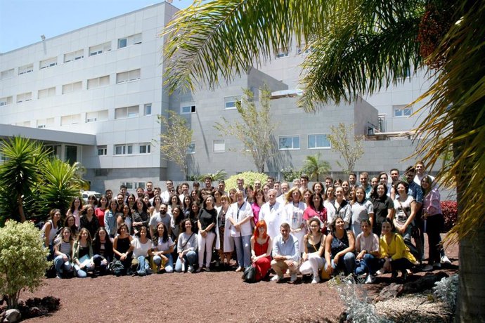 El Hospital de La Candelaria (Tenerife) incorpora a 76 especialistas sanitarios