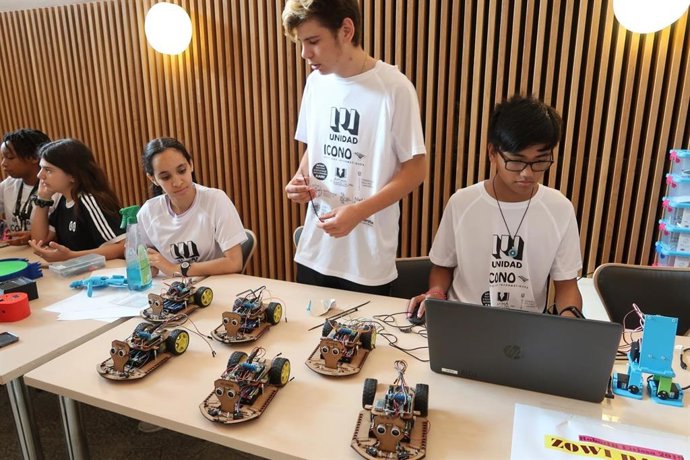 Uns 700 alumnes participen a Eivissa en les II Jornades Stem de Robtica Educativa