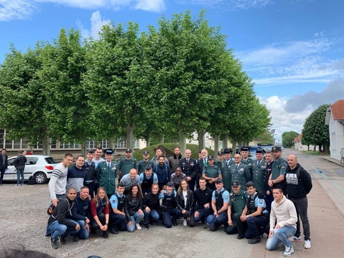 Los 120 alumnos de la Guardia Civil finalizan su periodo de formación en la Escuela de Gendarmería de Dijon (Francia)