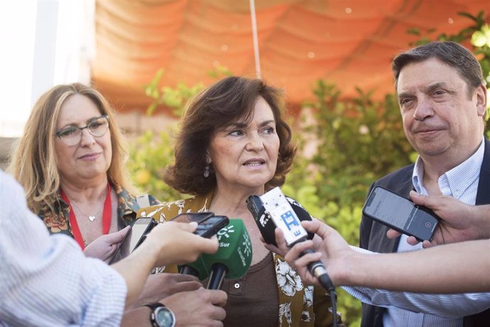  La vicepresidenta y ministra de la Presidencia en funciones, Carmen Calvo vota en Córdoba 